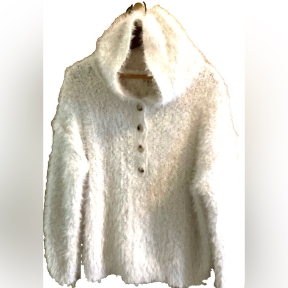 POL Fuzzy Hooded Sweater, size M, Button Front Pullover - Picture 10 of 10